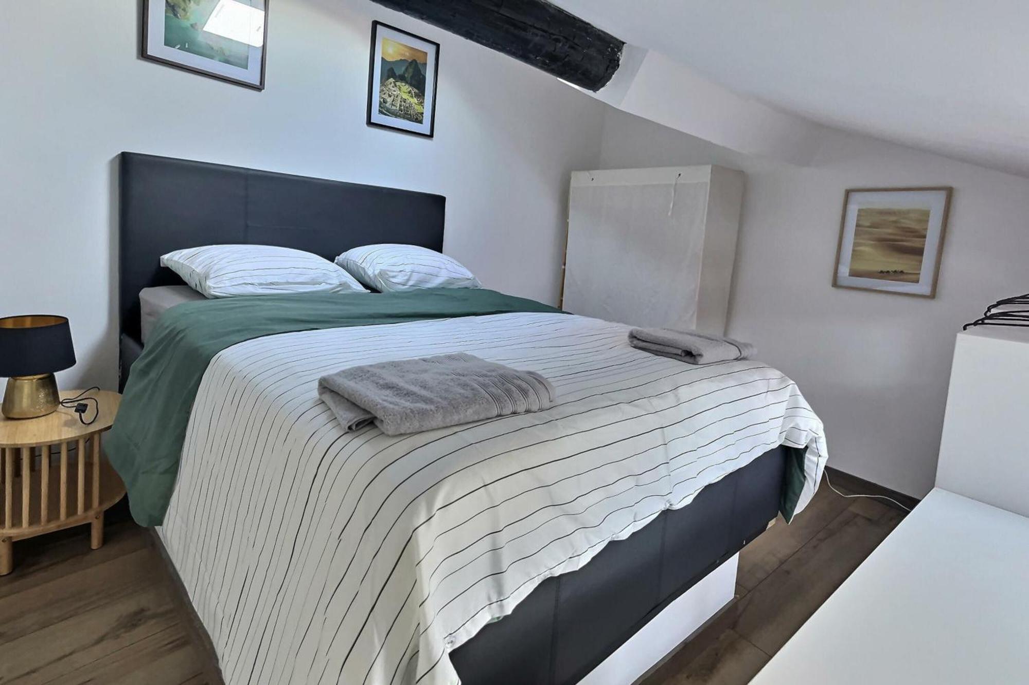 Charmant Duplex Beziers Centre Buitenkant foto